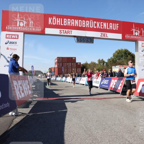 03.10.2025 - Köhlbrandbrückenlauf Lena Gebhardt http://msf.ph/oto/9043695 03.10.2025 12:59:47 Ziel 4074, 4111, 4215, 4270, 4475, 6142, 6254, 6364, 6601, 6616, 6654, 6754 meine-sportfotos.de