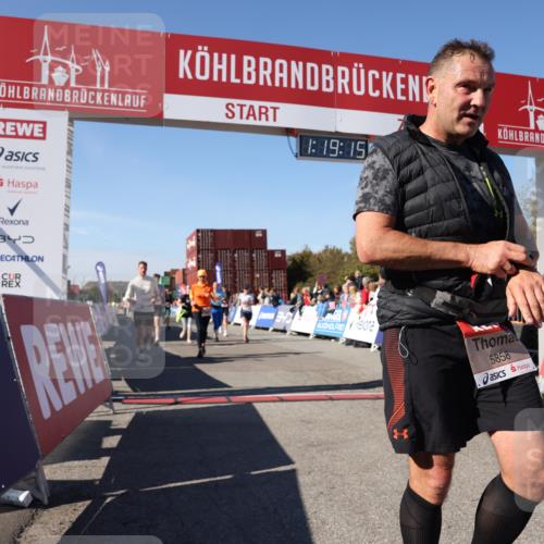 03.10.2025 - Köhlbrandbrückenlauf Lena Gebhardt http://msf.ph/oto/9043741 03.10.2025 13:19:15 Ziel 4143, 4593, 4631, 4632, 4690, 4725, 4727, 4816, 4828, 4876, 4996, 5853, 5858, 6057, 6088, 6127, 6225, 6226, 6576 meine-sportfotos.de
