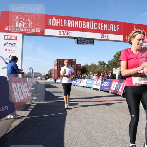 03.10.2025 - Köhlbrandbrückenlauf Lena Gebhardt http://msf.ph/oto/9043806 03.10.2025 12:59:50 Ziel 4074, 4111, 4215, 4554, 6142, 6254, 6364, 6601, 6654, 6754 meine-sportfotos.de