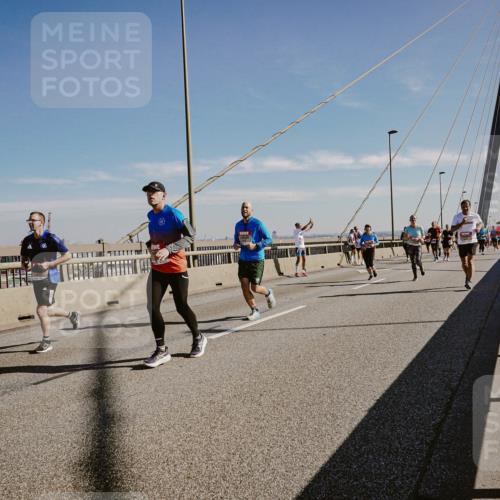 03.10.2025 - Köhlbrandbrückenlauf Michael Burmester http://msf.ph/oto/9043820 03.10.2025 12:25:29 Position 1  meine-sportfotos.de