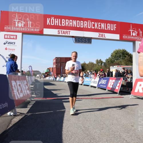 03.10.2025 - Köhlbrandbrückenlauf Lena Gebhardt http://msf.ph/oto/9043839 03.10.2025 12:59:51 Ziel 4074, 4554, 6142, 6254, 6364, 6601, 6654, 6754 meine-sportfotos.de