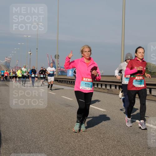 03.10.2025 - Köhlbrandbrückenlauf Fabian Wolf http://msf.ph/oto/9043847 03.10.2025 09:56:44 Position 3 3735, 1515 meine-sportfotos.de