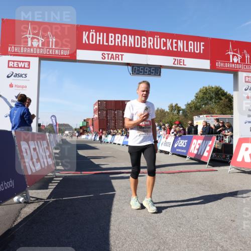 03.10.2025 - Köhlbrandbrückenlauf Lena Gebhardt http://msf.ph/oto/9043856 03.10.2025 12:59:51 Ziel 4074, 4554, 6142, 6254, 6364, 6601, 6654, 6754 meine-sportfotos.de