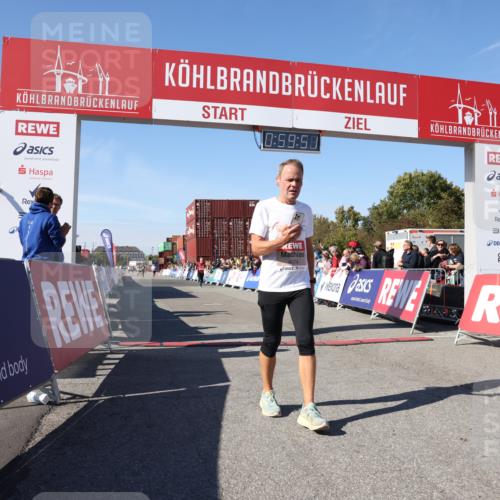 03.10.2025 - Köhlbrandbrückenlauf Lena Gebhardt http://msf.ph/oto/9043863 03.10.2025 12:59:51 Ziel 4074, 4554, 6142, 6254, 6364, 6601, 6654, 6754 meine-sportfotos.de