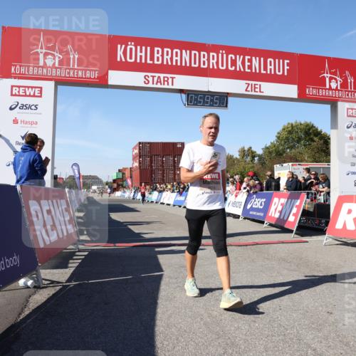 03.10.2025 - Köhlbrandbrückenlauf Lena Gebhardt http://msf.ph/oto/9043873 03.10.2025 12:59:52 Ziel 4074, 4554, 6142, 6254, 6601, 6654 meine-sportfotos.de