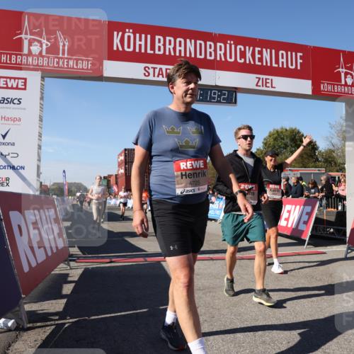 03.10.2025 - Köhlbrandbrückenlauf Lena Gebhardt http://msf.ph/oto/9043875 03.10.2025 13:19:21 Ziel 4143, 4593, 4632, 4690, 4725, 4727, 4828, 4996, 5009, 5443, 5451, 5853, 5858, 6057, 6225, 6226, 6230, 6576, 6753 meine-sportfotos.de