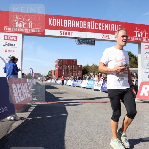 03.10.2025 - Köhlbrandbrückenlauf Lena Gebhardt http://msf.ph/oto/9043901 03.10.2025 12:59:52 Ziel 4074, 4554, 6142, 6254, 6601, 6654 meine-sportfotos.de