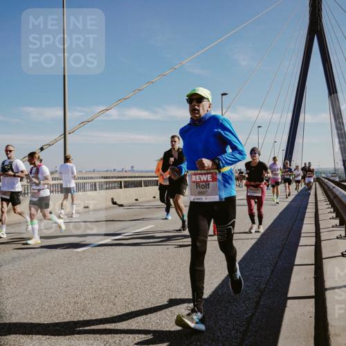 03.10.2025 - Köhlbrandbrückenlauf Michael Burmester http://msf.ph/oto/9043956 03.10.2025 12:25:39 Position 1 6667 meine-sportfotos.de