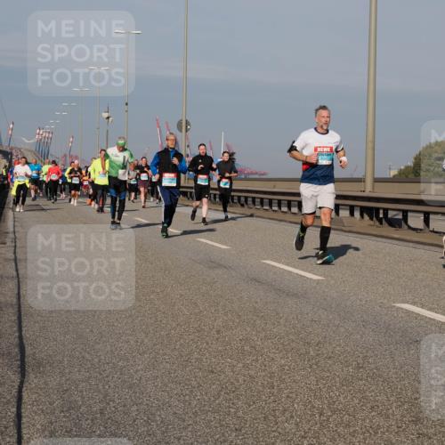 03.10.2025 - Köhlbrandbrückenlauf Fabian Wolf http://msf.ph/oto/9043964 03.10.2025 09:56:49 Position 3 3166 meine-sportfotos.de
