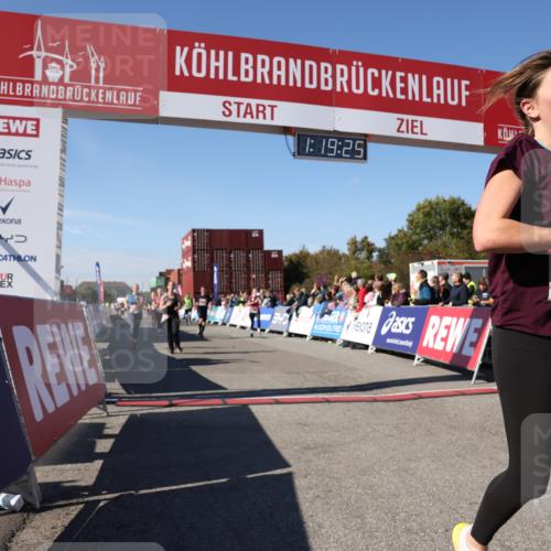 03.10.2025 - Köhlbrandbrückenlauf Lena Gebhardt http://msf.ph/oto/9043968 03.10.2025 13:19:25 Ziel 4593, 4691, 4725, 4828, 4971, 4996, 5009, 5405, 5443, 5451, 5578, 5853, 6057, 6225, 6226, 6230, 6576, 6753, 6776 meine-sportfotos.de