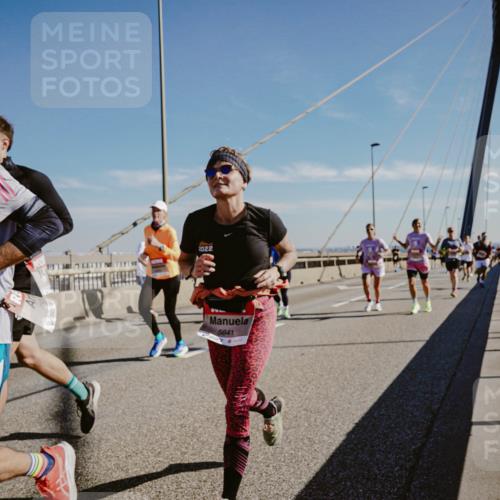 03.10.2025 - Köhlbrandbrückenlauf Michael Burmester http://msf.ph/oto/9043972 03.10.2025 12:25:41 Position 1 2022, 5641 meine-sportfotos.de