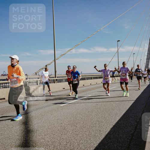03.10.2025 - Köhlbrandbrückenlauf Michael Burmester http://msf.ph/oto/9043977 03.10.2025 12:25:42 Position 1 4479 meine-sportfotos.de
