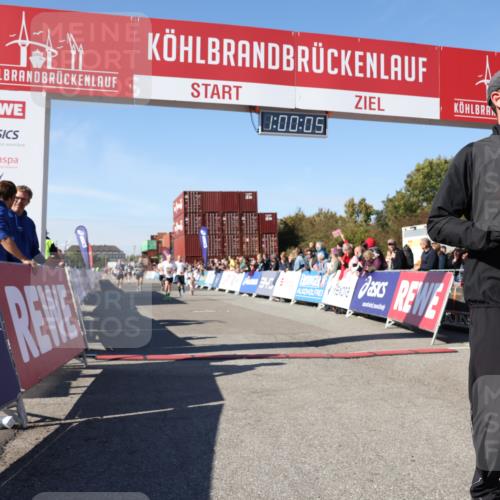 03.10.2025 - Köhlbrandbrückenlauf Lena Gebhardt http://msf.ph/oto/9044029 03.10.2025 13:00:05 Ziel 4192, 4261, 4319, 4554, 6097, 6203, 6368 meine-sportfotos.de