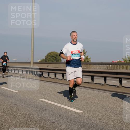 03.10.2025 - Köhlbrandbrückenlauf Fabian Wolf http://msf.ph/oto/9044035 03.10.2025 09:56:51 Position 3 3166, 2214 meine-sportfotos.de