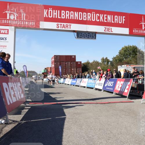 03.10.2025 - Köhlbrandbrückenlauf Lena Gebhardt http://msf.ph/oto/9044036 03.10.2025 13:00:06 Ziel 4020, 4192, 4261, 4319, 6097, 6203, 6368 meine-sportfotos.de