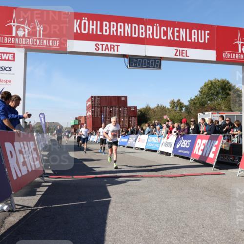 03.10.2025 - Köhlbrandbrückenlauf Lena Gebhardt http://msf.ph/oto/9044040 03.10.2025 13:00:09 Ziel 4020, 4192, 4261, 4319, 6097, 6203, 6368, 6798 meine-sportfotos.de
