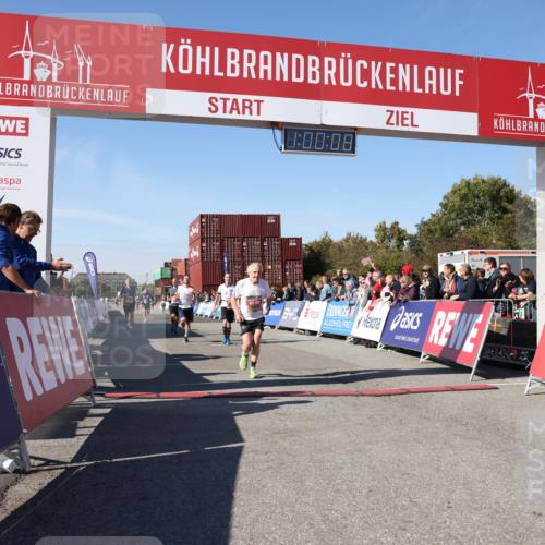 03.10.2025 - Köhlbrandbrückenlauf Lena Gebhardt http://msf.ph/oto/9044052 03.10.2025 13:00:09 Ziel 4020, 4192, 4261, 4319, 6097, 6203, 6368, 6798 meine-sportfotos.de