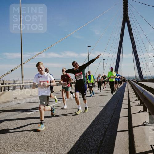 03.10.2025 - Köhlbrandbrückenlauf Michael Burmester http://msf.ph/oto/9044058 03.10.2025 12:25:47 Position 1 4147 meine-sportfotos.de