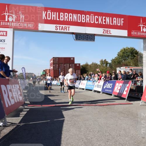 03.10.2025 - Köhlbrandbrückenlauf Lena Gebhardt http://msf.ph/oto/9044059 03.10.2025 13:00:09 Ziel 4020, 4192, 4261, 4319, 6097, 6203, 6368, 6798 meine-sportfotos.de