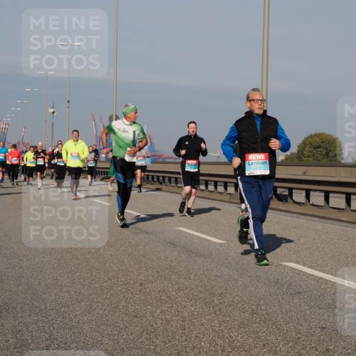 03.10.2025 - Köhlbrandbrückenlauf Fabian Wolf http://msf.ph/oto/9044069 03.10.2025 09:56:53 Position 3 2215 meine-sportfotos.de