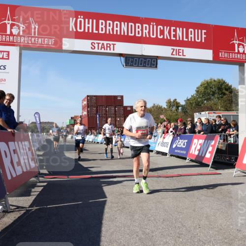 03.10.2025 - Köhlbrandbrückenlauf Lena Gebhardt http://msf.ph/oto/9044091 03.10.2025 13:00:10 Ziel 4020, 4192, 4261, 4319, 6097, 6203, 6368, 6798 meine-sportfotos.de