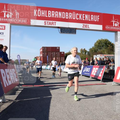 03.10.2025 - Köhlbrandbrückenlauf Lena Gebhardt http://msf.ph/oto/9044099 03.10.2025 13:00:10 Ziel 4020, 4192, 4261, 4319, 6097, 6203, 6368, 6798 meine-sportfotos.de