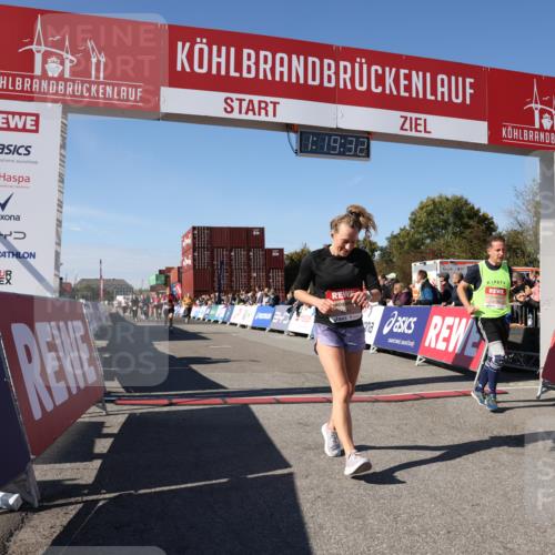 03.10.2025 - Köhlbrandbrückenlauf Lena Gebhardt http://msf.ph/oto/9044107 03.10.2025 13:19:32 Ziel 4691, 4971, 5009, 5405, 5443, 5451, 5578, 5838, 6230, 6753, 6776 meine-sportfotos.de