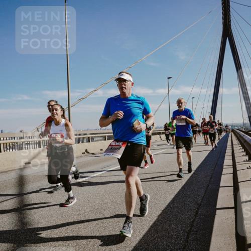 03.10.2025 - Köhlbrandbrückenlauf Michael Burmester http://msf.ph/oto/9044126 03.10.2025 12:25:51 Position 1  meine-sportfotos.de
