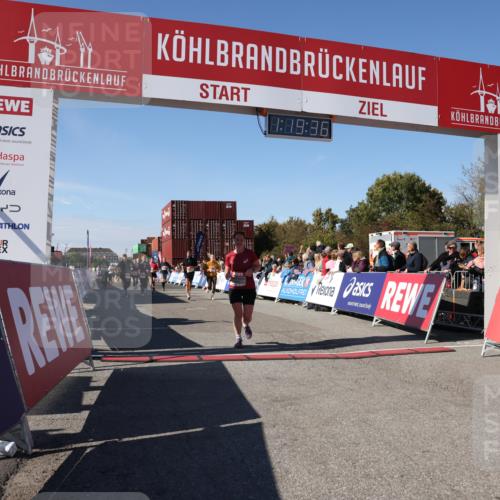 03.10.2025 - Köhlbrandbrückenlauf Lena Gebhardt http://msf.ph/oto/9044142 03.10.2025 13:19:37 Ziel 4691, 4971, 4981, 5009, 5148, 5405, 5578, 5647, 5648, 5650, 5838, 5931, 5975, 6382, 6383, 6600, 6753, 6776 meine-sportfotos.de
