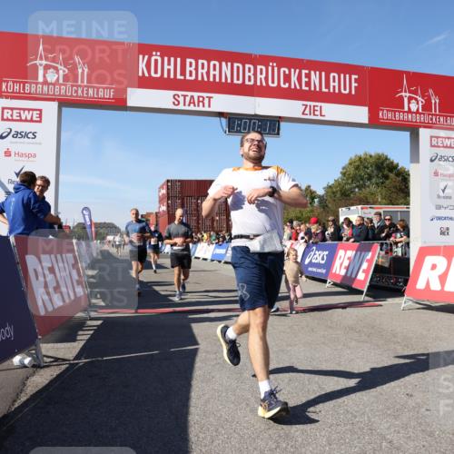 03.10.2025 - Köhlbrandbrückenlauf Lena Gebhardt http://msf.ph/oto/9044147 03.10.2025 13:00:12 Ziel 4020, 4192, 4250, 4261, 4319, 6097, 6203, 6368, 6760, 6798 meine-sportfotos.de