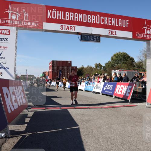 03.10.2025 - Köhlbrandbrückenlauf Lena Gebhardt http://msf.ph/oto/9044150 03.10.2025 13:19:37 Ziel 4691, 4971, 4981, 5009, 5148, 5405, 5578, 5647, 5648, 5650, 5838, 5931, 5975, 6382, 6383, 6600, 6753, 6776 meine-sportfotos.de