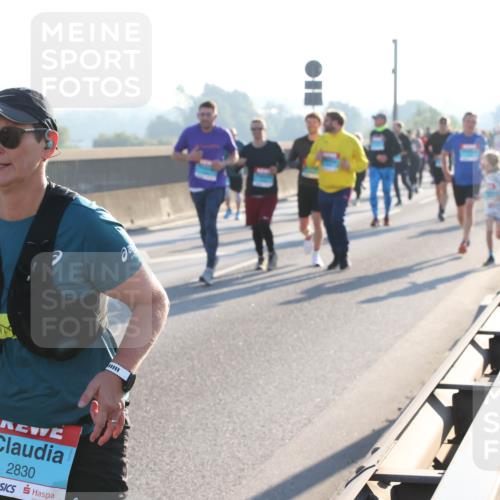 03.10.2025 - Köhlbrandbrückenlauf Lena Gebhardt http://msf.ph/oto/9044171 03.10.2025 09:27:06 Position 1 2014, 2830 meine-sportfotos.de