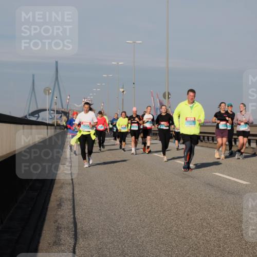 03.10.2025 - Köhlbrandbrückenlauf Fabian Wolf http://msf.ph/oto/9044191 03.10.2025 09:56:57 Position 3  meine-sportfotos.de