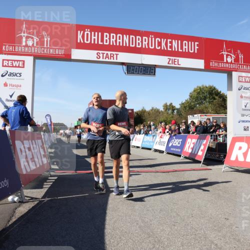 03.10.2025 - Köhlbrandbrückenlauf Lena Gebhardt http://msf.ph/oto/9044192 03.10.2025 13:00:14 Ziel 4020, 4192, 4250, 4261, 6097, 6203, 6236, 6760, 6798 meine-sportfotos.de