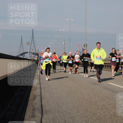 03.10.2025 - Köhlbrandbrückenlauf Fabian Wolf http://msf.ph/oto/9044195 03.10.2025 09:56:57 Position 3  meine-sportfotos.de