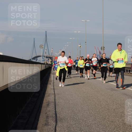03.10.2025 - Köhlbrandbrückenlauf Fabian Wolf http://msf.ph/oto/9044202 03.10.2025 09:56:57 Position 3 1220 meine-sportfotos.de