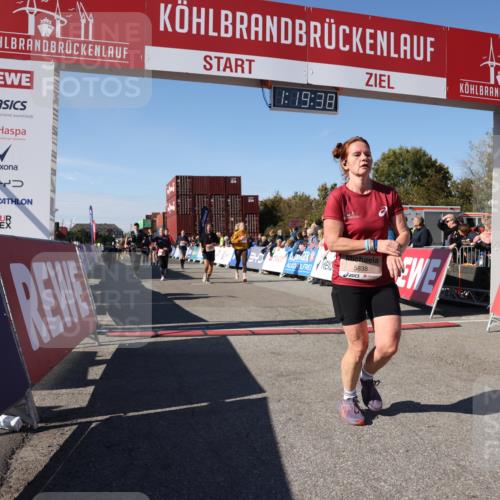 03.10.2025 - Köhlbrandbrückenlauf Lena Gebhardt http://msf.ph/oto/9044205 03.10.2025 13:19:38 Ziel 4691, 4971, 4981, 5047, 5148, 5405, 5578, 5647, 5648, 5650, 5838, 5931, 5975, 6382, 6383, 6600, 6776 meine-sportfotos.de