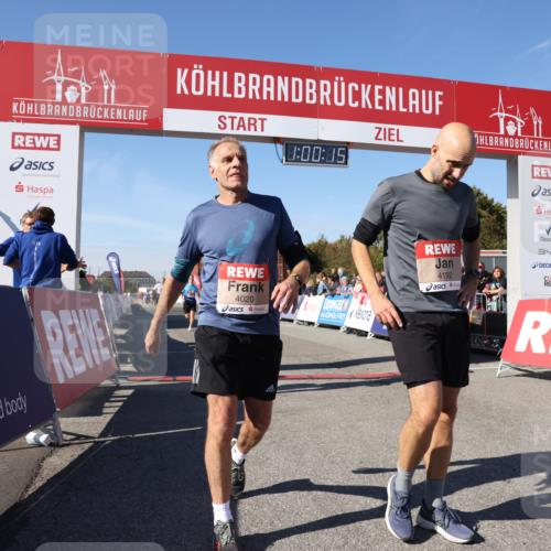 03.10.2025 - Köhlbrandbrückenlauf Lena Gebhardt http://msf.ph/oto/9044234 03.10.2025 13:00:15 Ziel 4020, 4192, 4250, 4261, 6097, 6203, 6236, 6760, 6798 meine-sportfotos.de