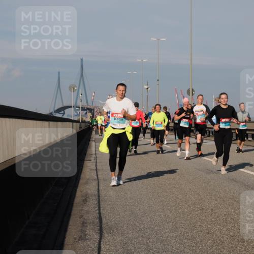 03.10.2025 - Köhlbrandbrückenlauf Fabian Wolf http://msf.ph/oto/9044249 03.10.2025 09:57:00 Position 3 122, 1228 meine-sportfotos.de