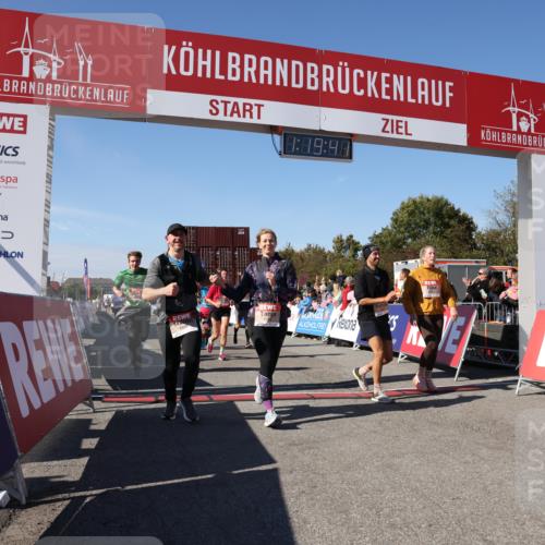 03.10.2025 - Köhlbrandbrückenlauf Lena Gebhardt http://msf.ph/oto/9044254 03.10.2025 13:19:41 Ziel 4981, 5047, 5148, 5647, 5648, 5650, 5838, 5931, 5975, 6382, 6383, 6509, 6600, 6776 meine-sportfotos.de