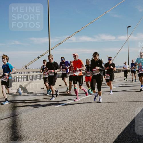 03.10.2025 - Köhlbrandbrückenlauf Michael Burmester http://msf.ph/oto/9044255 03.10.2025 12:26:00 Position 1  meine-sportfotos.de