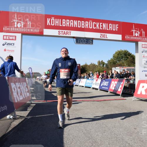 03.10.2025 - Köhlbrandbrückenlauf Lena Gebhardt http://msf.ph/oto/9044256 03.10.2025 13:00:17 Ziel 4020, 4192, 4250, 4261, 6097, 6203, 6236, 6707, 6760, 6798 meine-sportfotos.de