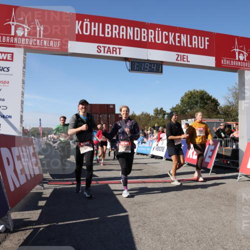 03.10.2025 - Köhlbrandbrückenlauf Lena Gebhardt http://msf.ph/oto/9044260 03.10.2025 13:19:41 Ziel 4981, 5047, 5148, 5647, 5648, 5650, 5838, 5931, 5975, 6382, 6383, 6509, 6600, 6776 meine-sportfotos.de