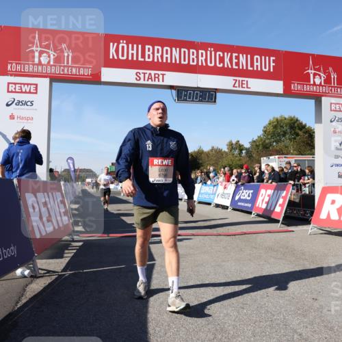 03.10.2025 - Köhlbrandbrückenlauf Lena Gebhardt http://msf.ph/oto/9044264 03.10.2025 13:00:17 Ziel 4020, 4192, 4250, 4261, 6097, 6203, 6236, 6707, 6760, 6798 meine-sportfotos.de