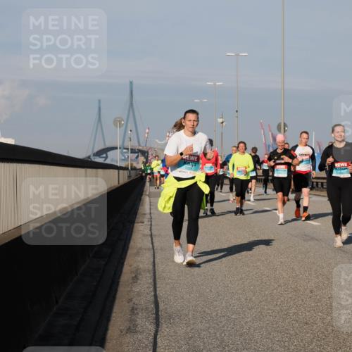 03.10.2025 - Köhlbrandbrückenlauf Fabian Wolf http://msf.ph/oto/9044265 03.10.2025 09:57:00 Position 3 1228 meine-sportfotos.de