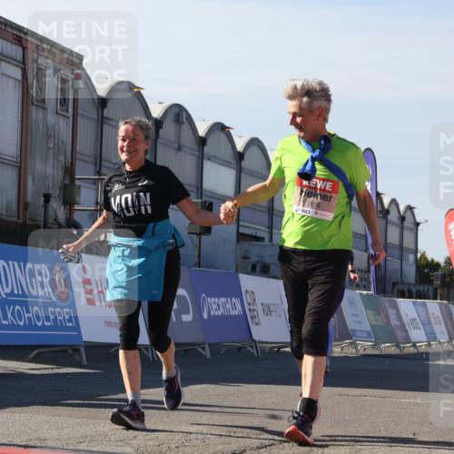 03.10.2025 - Köhlbrandbrückenlauf Luisa Fischer http://msf.ph/oto/9044271 03.10.2025 13:41:12 Ziel 5116, 5121, 5197, 5421, 6317, 6437 meine-sportfotos.de
