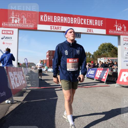 03.10.2025 - Köhlbrandbrückenlauf Lena Gebhardt http://msf.ph/oto/9044274 03.10.2025 13:00:17 Ziel 4020, 4192, 4250, 4261, 6097, 6203, 6236, 6707, 6760, 6798 meine-sportfotos.de