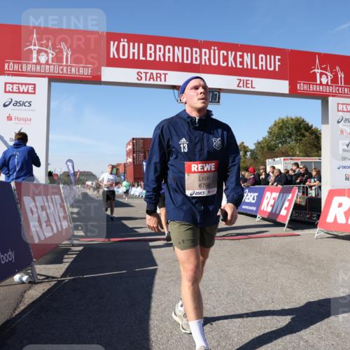 03.10.2025 - Köhlbrandbrückenlauf Lena Gebhardt http://msf.ph/oto/9044282 03.10.2025 13:00:18 Ziel 4020, 4192, 4250, 4261, 4275, 6097, 6203, 6236, 6707, 6760, 6798 meine-sportfotos.de