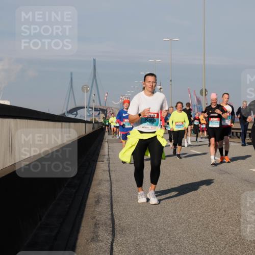 03.10.2025 - Köhlbrandbrückenlauf Fabian Wolf http://msf.ph/oto/9044284 03.10.2025 09:57:01 Position 3 1228, 1272 meine-sportfotos.de