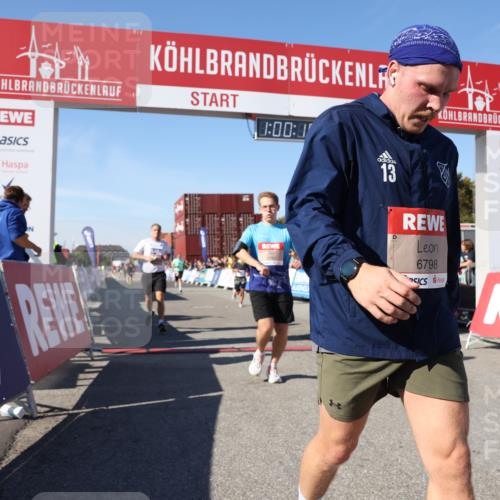 03.10.2025 - Köhlbrandbrückenlauf Lena Gebhardt http://msf.ph/oto/9044300 03.10.2025 13:00:18 Ziel 4020, 4192, 4250, 4261, 4275, 6097, 6203, 6236, 6707, 6760, 6798 meine-sportfotos.de